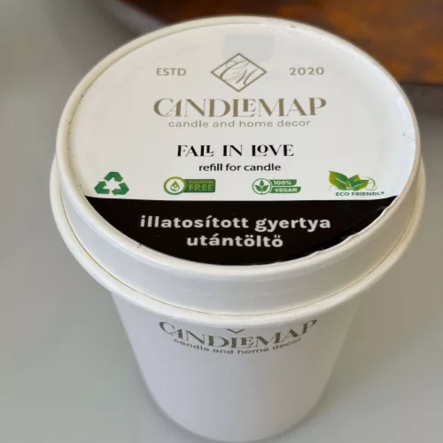 Rezervă pentru lumânare parfumată din ceară de soia – Fall in Love